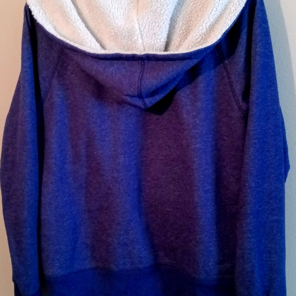 Hooded warm up jacket
